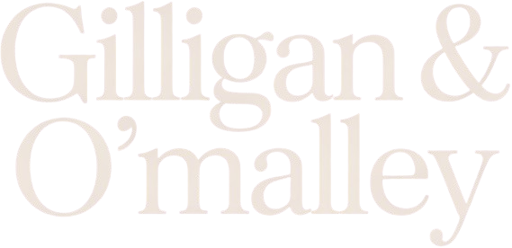 Gilligan & O'Malley White Logo
